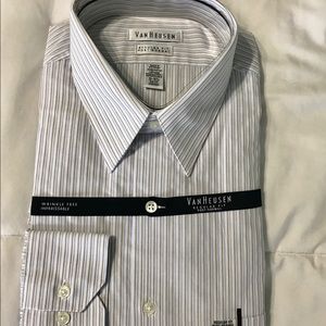 Van Heusen Dress NWT Regular Fit 16-16 1/2 34/35